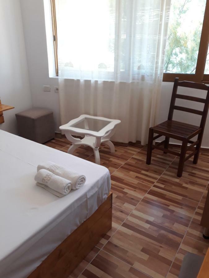 Beleris Rooms Himare Exterior foto